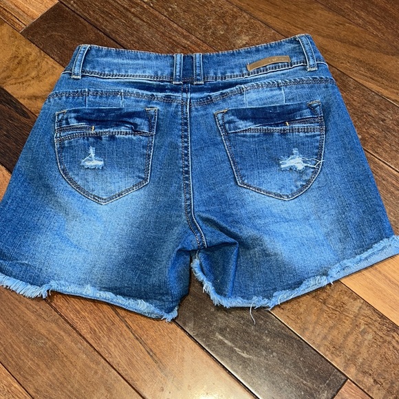 2 Pairs of Denim Shorts - Picture 7 of 7